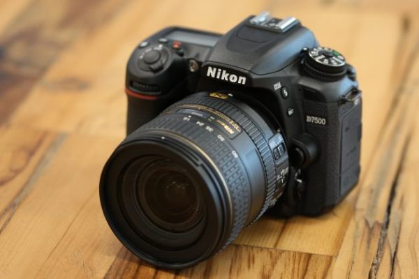 Nikon D7500